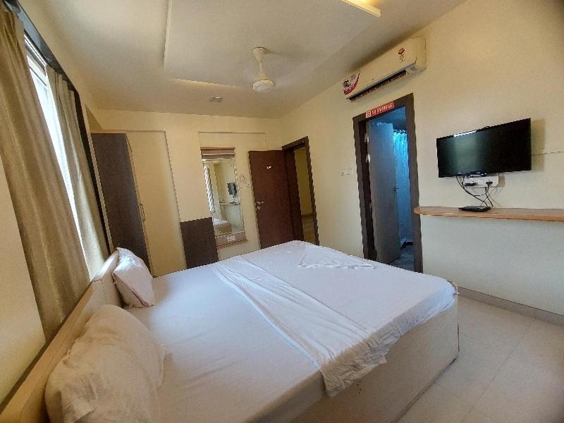 Super Hotel O Happy Homely Stay Near Pune Airport Khadki Экстерьер фото